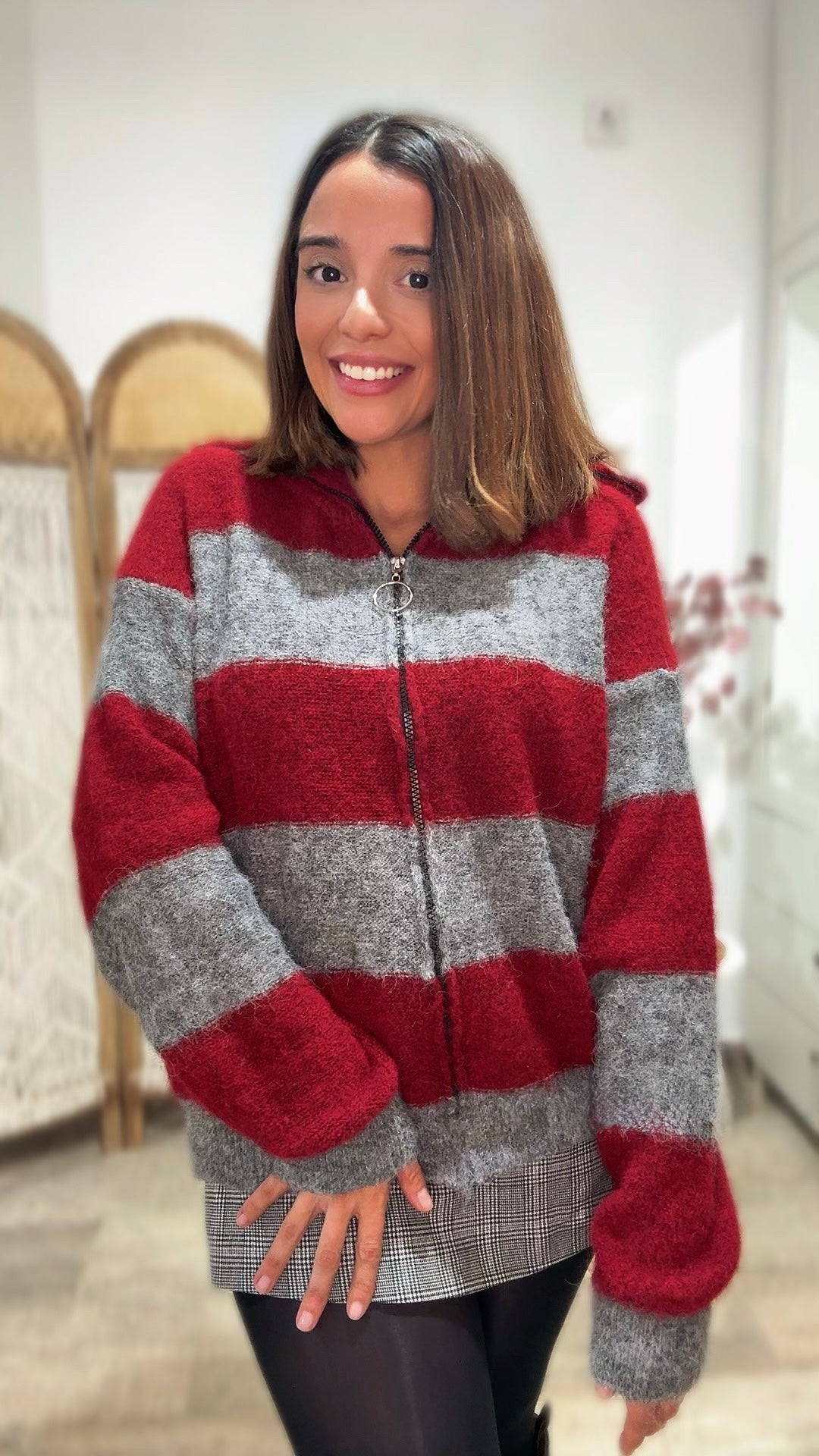 Jersey Rayas Gris y Rojo